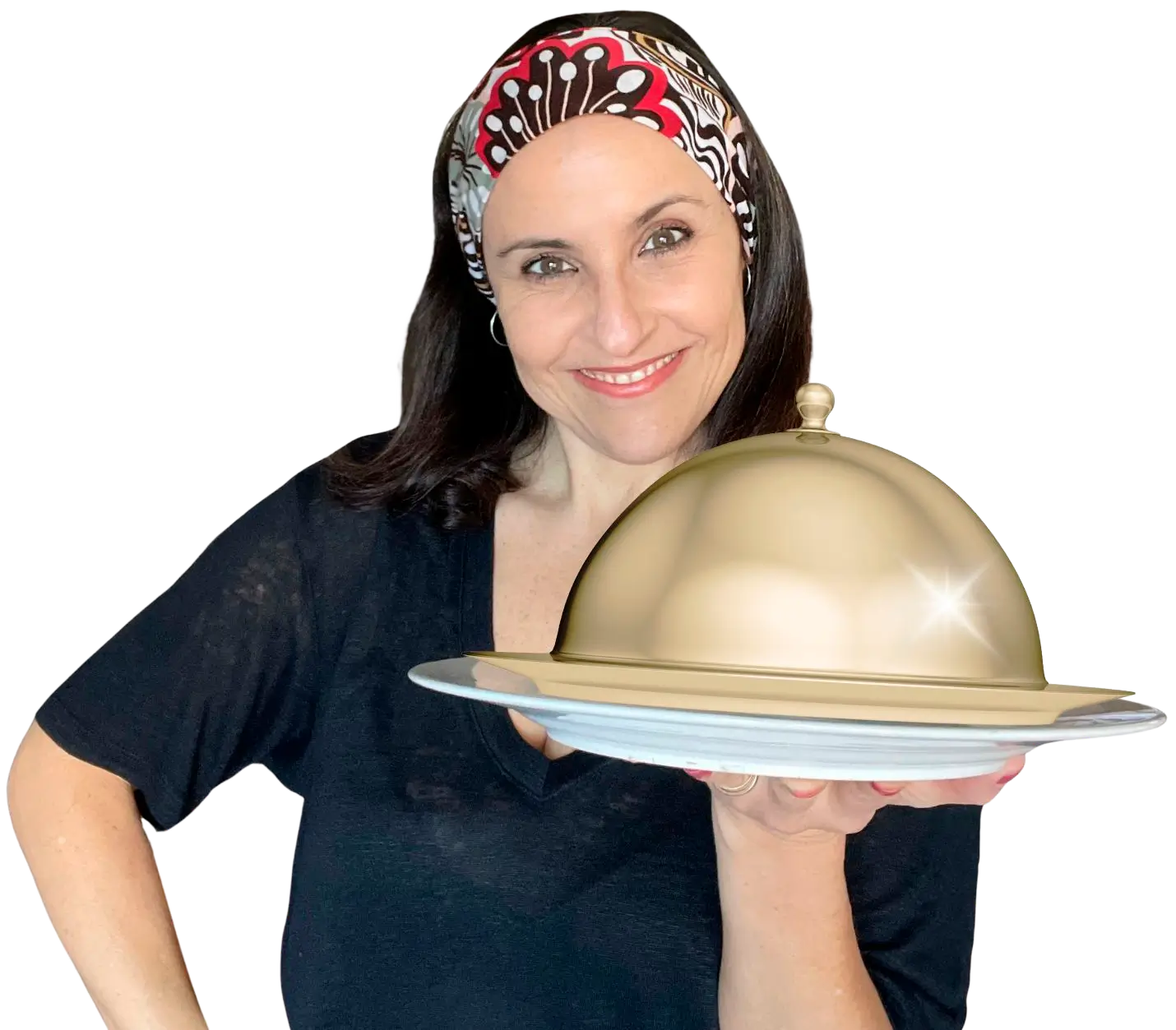 Tina Menna segurando uma travessa dourada